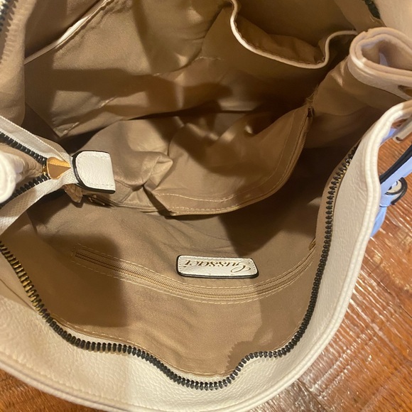 GUSSACI collection, beautiful purse bag. Large white with multiple zippers. - Picture 12 of 16